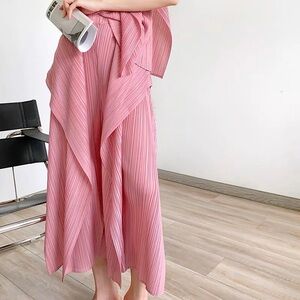 Chic Pink Pleated Wide Leg Pants
